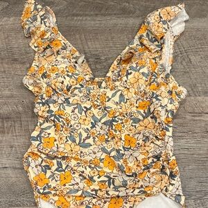 Cupshe Floral Ruffle Bathing suit~ NWT